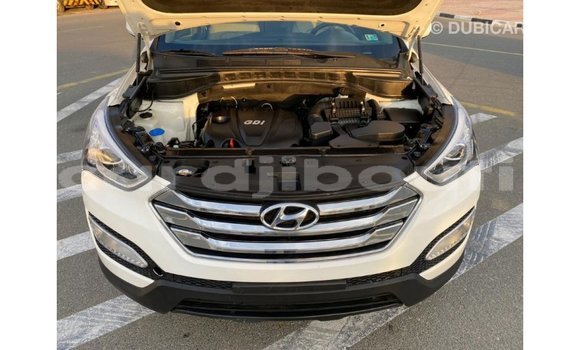 Buy Import Hyundai Santa Fe White Car in Import - Dubai in Ali Sabieh Region Buy Import Hyundai Santa Fe White Car in Import - Dubai in Ali Sabieh Region