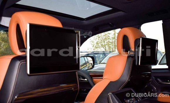 Acheter Import Voiture Lexus LX Noir à Import - Dubai, Ali Sabieh Region Acheter Import Voiture Lexus LX Noir à Import - Dubai, Ali Sabieh Region