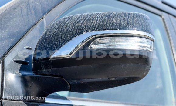 Acheter Import Voiture Toyota Land Cruiser Noir à Import - Dubai, Ali Sabieh Region Acheter Import Voiture Toyota Land Cruiser Noir à Import - Dubai, Ali Sabieh Region