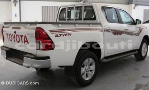 Acheter Import Voiture Toyota Hilux Blanc à Import - Dubai, Ali Sabieh Region Acheter Import Voiture Toyota Hilux Blanc à Import - Dubai, Ali Sabieh Region