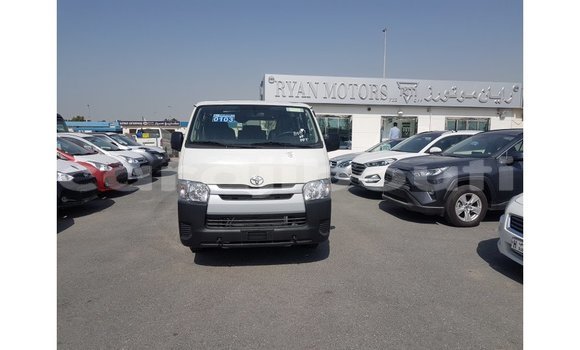 Acheter Import Voiture Toyota Hiace Blanc à Import - Dubai, Ali Sabieh Region Acheter Import Voiture Toyota Hiace Blanc à Import - Dubai, Ali Sabieh Region