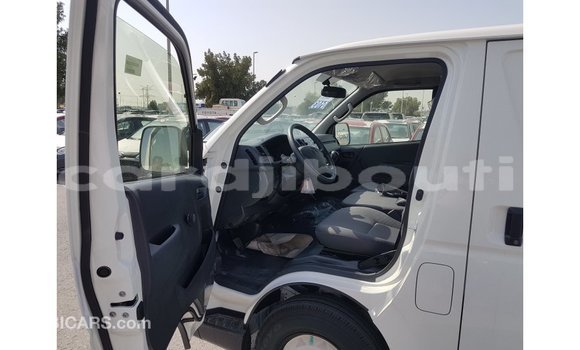Acheter Import Voiture Toyota Hiace Blanc à Import - Dubai, Ali Sabieh Region Acheter Import Voiture Toyota Hiace Blanc à Import - Dubai, Ali Sabieh Region