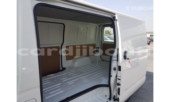 Acheter Import Voiture Toyota Hiace Blanc à Import - Dubai, Ali Sabieh Region Acheter Import Voiture Toyota Hiace Blanc à Import - Dubai, Ali Sabieh Region