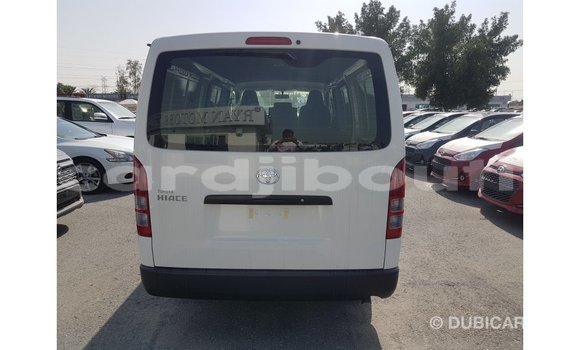 Acheter Import Voiture Toyota Hiace Blanc à Import - Dubai, Ali Sabieh Region Acheter Import Voiture Toyota Hiace Blanc à Import - Dubai, Ali Sabieh Region
