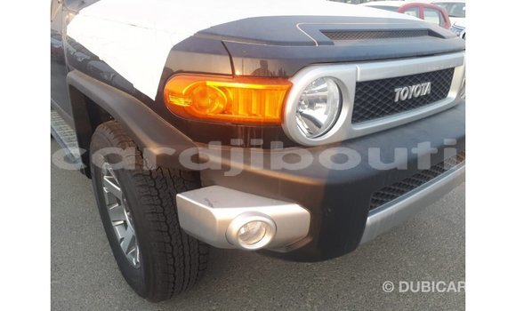 Buy Import Toyota FJ Cruiser Black Car in Import - Dubai in Ali Sabieh Region Buy Import Toyota FJ Cruiser Black Car in Import - Dubai in Ali Sabieh Region