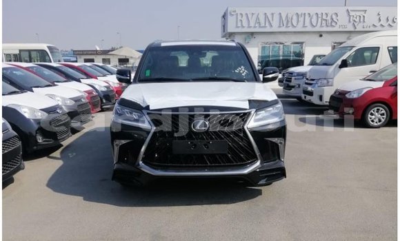 Acheter Import Voiture Lexus LX Noir à Import - Dubai, Ali Sabieh Region Acheter Import Voiture Lexus LX Noir à Import - Dubai, Ali Sabieh Region
