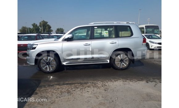 Buy Import Toyota Land Cruiser Other Car in Import - Dubai in Ali Sabieh Region Buy Import Toyota Land Cruiser Other Car in Import - Dubai in Ali Sabieh Region