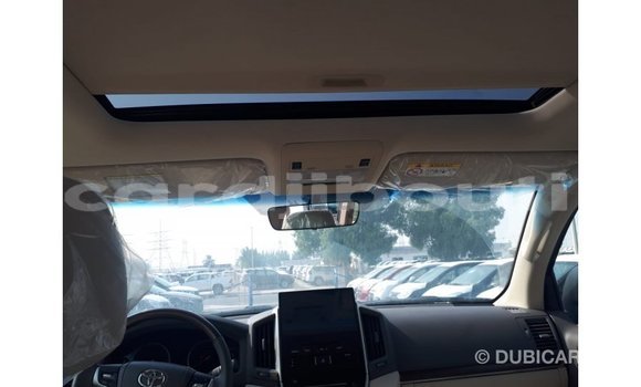 Buy Import Toyota Land Cruiser Other Car in Import - Dubai in Ali Sabieh Region Buy Import Toyota Land Cruiser Other Car in Import - Dubai in Ali Sabieh Region
