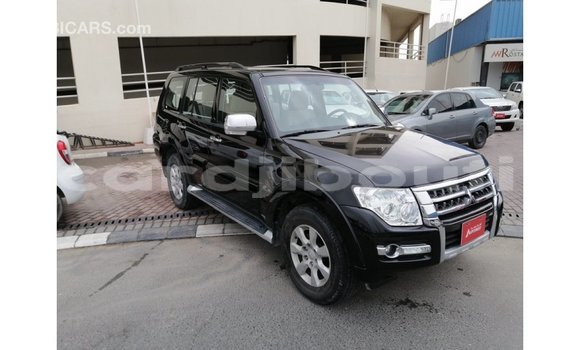 Acheter Import Voiture Mitsubishi Pajero Noir à Import - Dubai, Ali Sabieh Region Acheter Import Voiture Mitsubishi Pajero Noir à Import - Dubai, Ali Sabieh Region