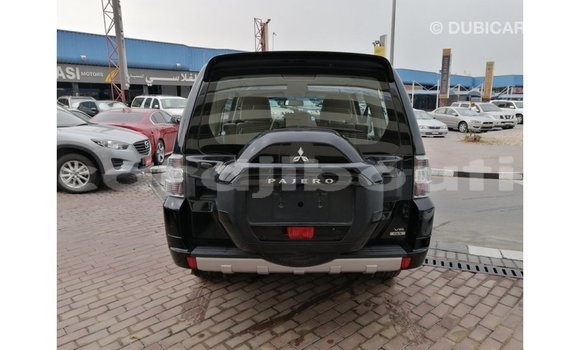 Acheter Import Voiture Mitsubishi Pajero Noir à Import - Dubai, Ali Sabieh Region Acheter Import Voiture Mitsubishi Pajero Noir à Import - Dubai, Ali Sabieh Region