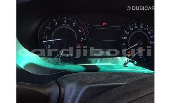 Acheter Import Voiture Toyota Hilux Blanc à Import - Dubai, Ali Sabieh Region Acheter Import Voiture Toyota Hilux Blanc à Import - Dubai, Ali Sabieh Region