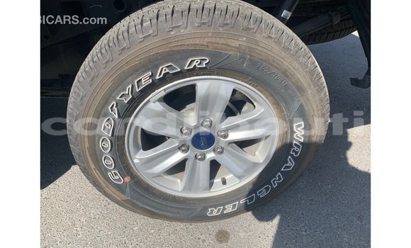 Acheter Import Voiture Ford Club Wagon Noir à Import - Dubai, Ali Sabieh Region Acheter Import Voiture Ford Club Wagon Noir à Import - Dubai, Ali Sabieh Region