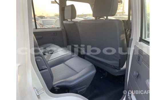 Buy Import Toyota Land Cruiser White Car in Import - Dubai in Ali Sabieh Region Buy Import Toyota Land Cruiser White Car in Import - Dubai in Ali Sabieh Region