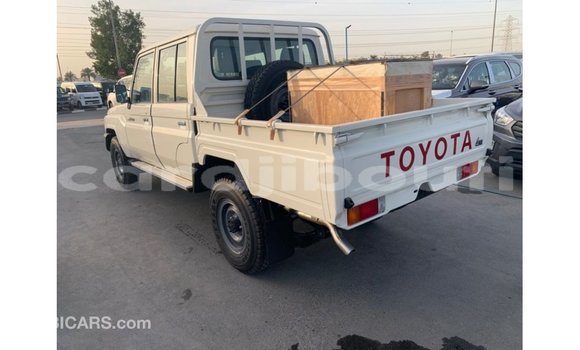 Buy Import Toyota Land Cruiser White Car in Import - Dubai in Ali Sabieh Region Buy Import Toyota Land Cruiser White Car in Import - Dubai in Ali Sabieh Region