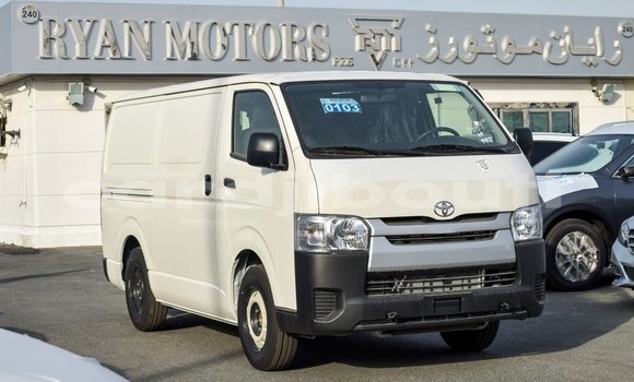 Buy Import Toyota Hiace White Car in Import - Dubai in Ali Sabieh Region Buy Import Toyota Hiace White Car in Import - Dubai in Ali Sabieh Region