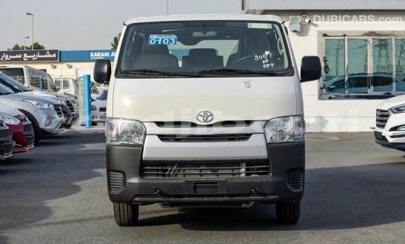 Buy Import Toyota Hiace White Car in Import - Dubai in Ali Sabieh Region Buy Import Toyota Hiace White Car in Import - Dubai in Ali Sabieh Region