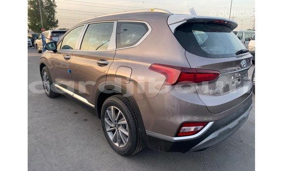 Buy Import Hyundai Santa Fe Brown Car in Import - Dubai in Ali Sabieh Region Buy Import Hyundai Santa Fe Brown Car in Import - Dubai in Ali Sabieh Region