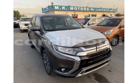 Acheter Import Voiture Mitsubishi Outlander Marron à Import - Dubai, Ali Sabieh Region Acheter Import Voiture Mitsubishi Outlander Marron à Import - Dubai, Ali Sabieh Region