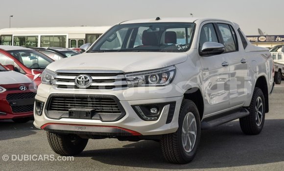Buy Import Toyota Hilux White Car in Import - Dubai in Ali Sabieh Region Buy Import Toyota Hilux White Car in Import - Dubai in Ali Sabieh Region
