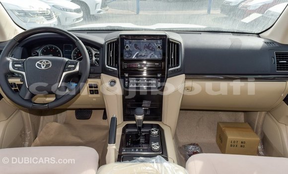 Buy New Toyota Land Cruiser Other Car in Import - Dubai in Ali Sabieh Region Buy New Toyota Land Cruiser Other Car in Import - Dubai in Ali Sabieh Region