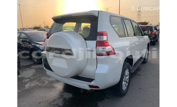 Buy Import Toyota Prado White Car in Import - Dubai in Ali Sabieh Region Buy Import Toyota Prado White Car in Import - Dubai in Ali Sabieh Region