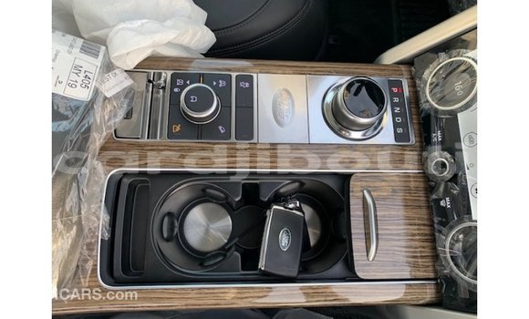 Acheter Import Voiture Land Rover Range Rover Noir à Import - Dubai, Ali Sabieh Region Acheter Import Voiture Land Rover Range Rover Noir à Import - Dubai, Ali Sabieh Region