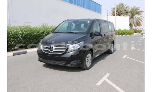 Buy Import Mercedes-Benz 250 Black Car in Import - Dubai in Ali Sabieh Region Buy Import Mercedes-Benz 250 Black Car in Import - Dubai in Ali Sabieh Region