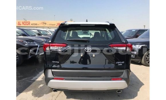 Acheter Import Voiture Toyota 4Runner Noir à Import - Dubai, Ali Sabieh Region Acheter Import Voiture Toyota 4Runner Noir à Import - Dubai, Ali Sabieh Region