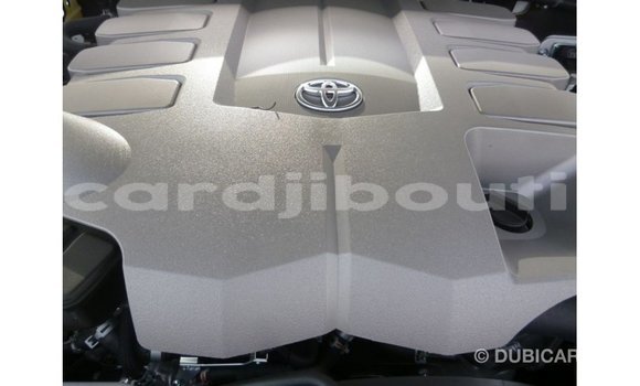 Acheter Import Voiture Toyota Land Cruiser Blanc à Import - Dubai, Ali Sabieh Region Acheter Import Voiture Toyota Land Cruiser Blanc à Import - Dubai, Ali Sabieh Region