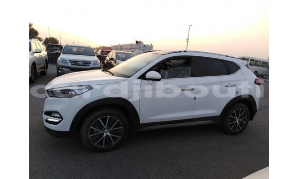 Acheter Import Voiture Hyundai Tucson Blanc à Import - Dubai, Ali Sabieh Region Acheter Import Voiture Hyundai Tucson Blanc à Import - Dubai, Ali Sabieh Region