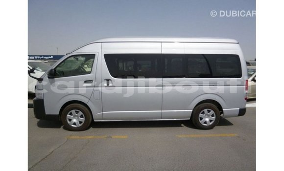 Acheter Import Voiture Toyota Hiace Autre à Import - Dubai, Ali Sabieh Region Acheter Import Voiture Toyota Hiace Autre à Import - Dubai, Ali Sabieh Region