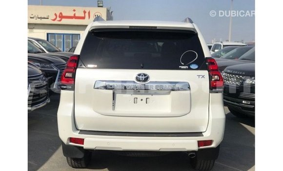 Acheter Import Voiture Toyota Prado Blanc à Import - Dubai, Ali Sabieh Region Acheter Import Voiture Toyota Prado Blanc à Import - Dubai, Ali Sabieh Region