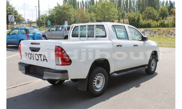 Buy Import Toyota Hilux White Car in Import - Dubai in Ali Sabieh Region Buy Import Toyota Hilux White Car in Import - Dubai in Ali Sabieh Region