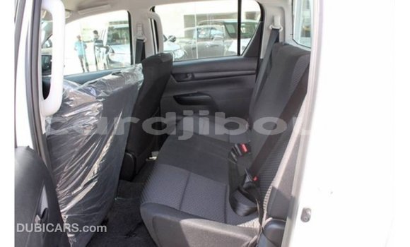 Buy Import Toyota Hilux White Car in Import - Dubai in Ali Sabieh Region Buy Import Toyota Hilux White Car in Import - Dubai in Ali Sabieh Region