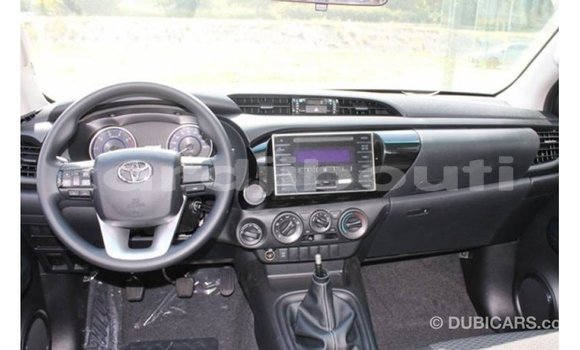 Buy Import Toyota Hilux White Car in Import - Dubai in Ali Sabieh Region Buy Import Toyota Hilux White Car in Import - Dubai in Ali Sabieh Region