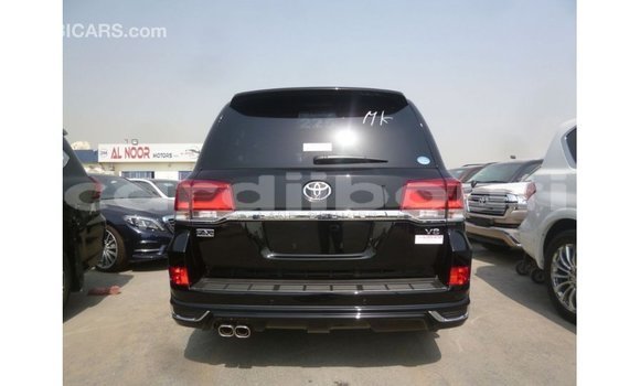 Acheter Import Voiture Toyota Land Cruiser Noir à Import - Dubai, Ali Sabieh Region Acheter Import Voiture Toyota Land Cruiser Noir à Import - Dubai, Ali Sabieh Region