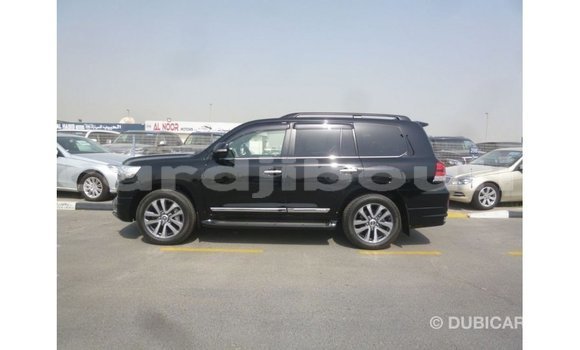 Acheter Import Voiture Toyota Land Cruiser Noir à Import - Dubai, Ali Sabieh Region Acheter Import Voiture Toyota Land Cruiser Noir à Import - Dubai, Ali Sabieh Region