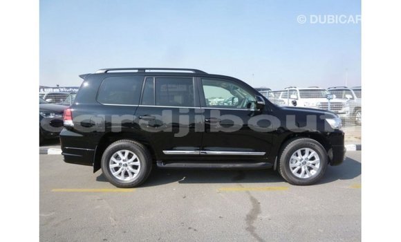 Acheter Import Voiture Toyota Land Cruiser Noir à Import - Dubai, Ali Sabieh Region Acheter Import Voiture Toyota Land Cruiser Noir à Import - Dubai, Ali Sabieh Region