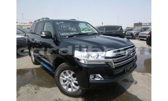 Acheter Import Voiture Toyota Land Cruiser Noir à Import - Dubai, Ali Sabieh Region Acheter Import Voiture Toyota Land Cruiser Noir à Import - Dubai, Ali Sabieh Region