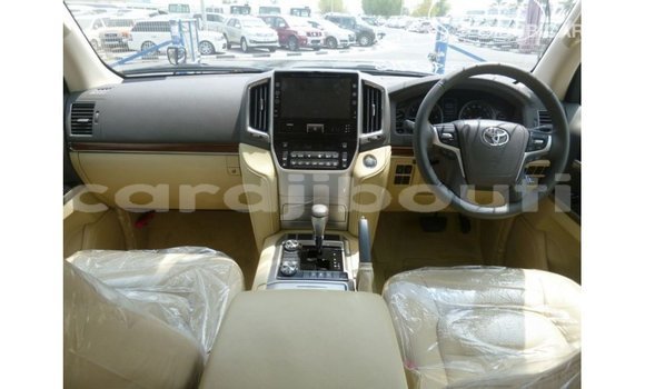 Acheter Import Voiture Toyota Land Cruiser Noir à Import - Dubai, Ali Sabieh Region Acheter Import Voiture Toyota Land Cruiser Noir à Import - Dubai, Ali Sabieh Region