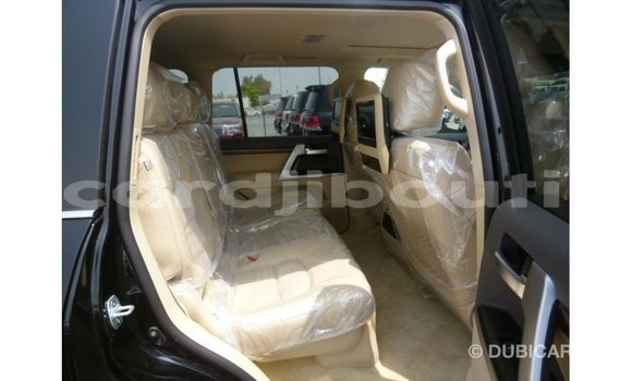 Acheter Import Voiture Toyota Land Cruiser Noir à Import - Dubai, Ali Sabieh Region Acheter Import Voiture Toyota Land Cruiser Noir à Import - Dubai, Ali Sabieh Region