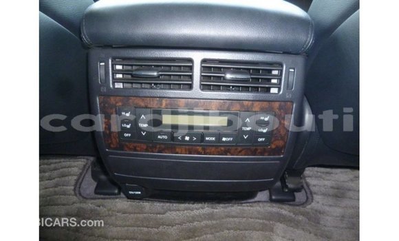 Acheter Import Voiture Toyota Land Cruiser Blanc à Import - Dubai, Ali Sabieh Region Acheter Import Voiture Toyota Land Cruiser Blanc à Import - Dubai, Ali Sabieh Region