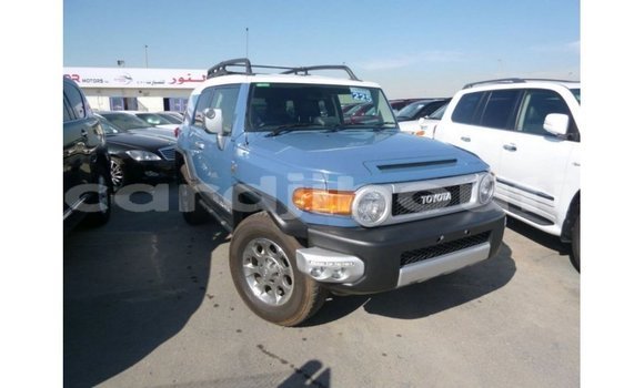 Acheter Import Voiture Toyota FJ Cruiser Bleu à Import - Dubai, Ali Sabieh Region Acheter Import Voiture Toyota FJ Cruiser Bleu à Import - Dubai, Ali Sabieh Region