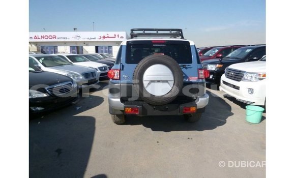 Acheter Import Voiture Toyota FJ Cruiser Bleu à Import - Dubai, Ali Sabieh Region Acheter Import Voiture Toyota FJ Cruiser Bleu à Import - Dubai, Ali Sabieh Region