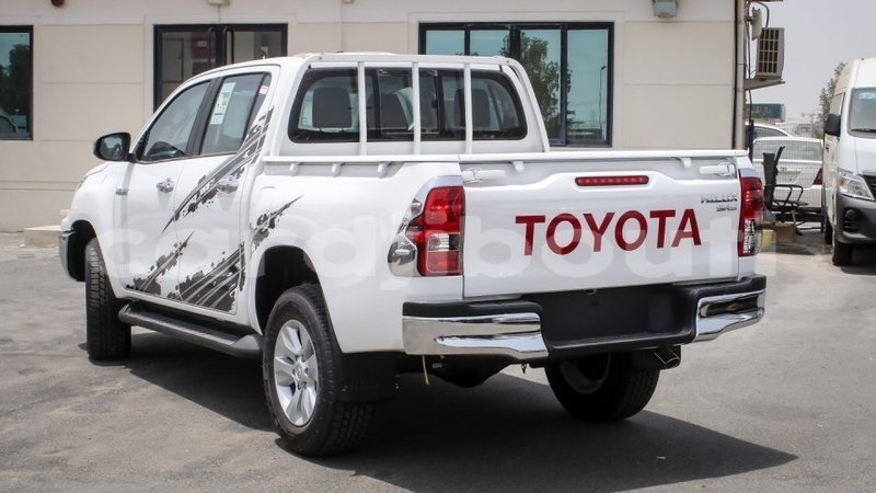 Big with watermark toyota hilux ali sabieh region import dubai 2299