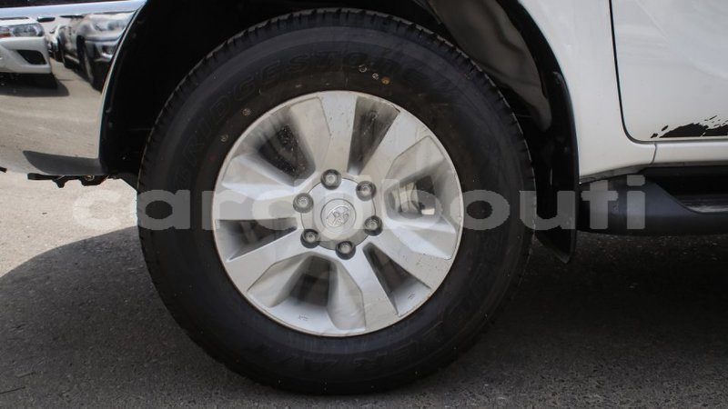 Big with watermark toyota hilux ali sabieh region import dubai 2299