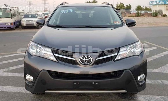Buy Import Toyota RAV4 Other Car in Import - Dubai in Ali Sabieh Region Buy Import Toyota RAV4 Other Car in Import - Dubai in Ali Sabieh Region