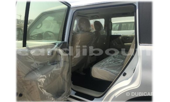 Acheter Import Voiture Nissan Patrol Blanc à Import - Dubai, Ali Sabieh Region Acheter Import Voiture Nissan Patrol Blanc à Import - Dubai, Ali Sabieh Region