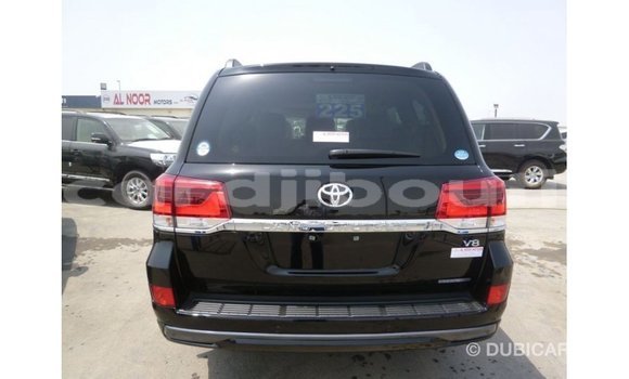 Acheter Import Voiture Toyota Land Cruiser Noir à Import - Dubai, Ali Sabieh Region Acheter Import Voiture Toyota Land Cruiser Noir à Import - Dubai, Ali Sabieh Region