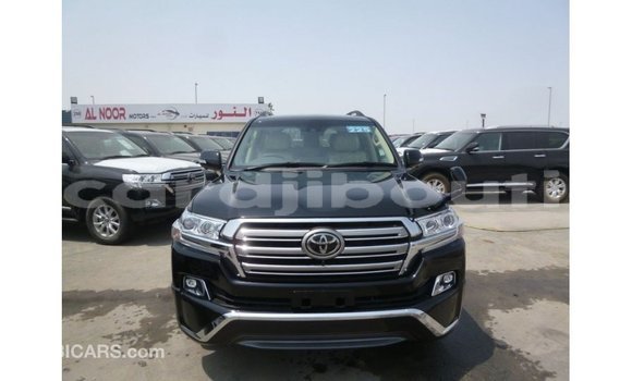 Acheter Import Voiture Toyota Land Cruiser Noir à Import - Dubai, Ali Sabieh Region Acheter Import Voiture Toyota Land Cruiser Noir à Import - Dubai, Ali Sabieh Region